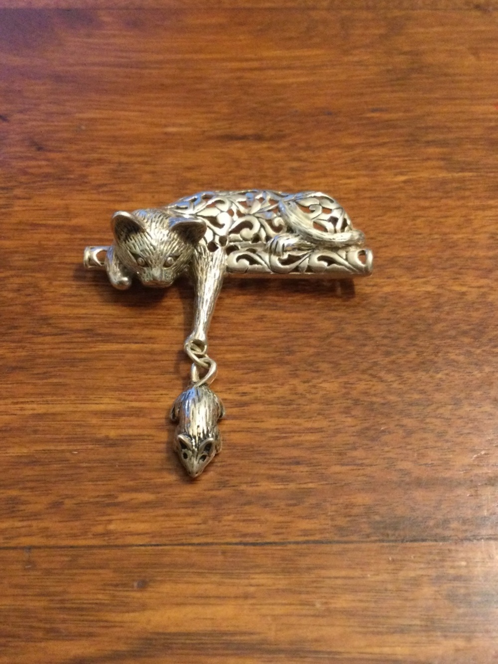 Vintage Jezlaine Sterling Silver Openwork Cat and Mouse Pin